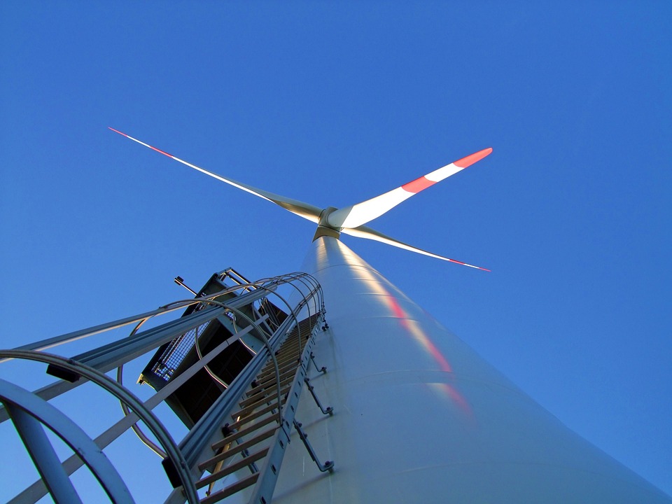 Turbina wiatrowa, źródło: Pixabay