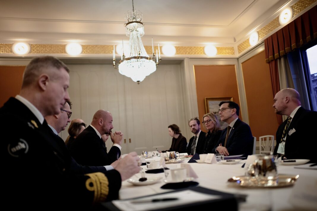 W Sztokholmie Szef BBN Jacek Siewiera spotkał się z doradcą ds. bezpieczeństwa narodowego premiera Szwecji H. Landerholmem, ministrem obrony P. Jonhsonem oraz ministrem obrony cywilnej C. Bohlinem, fot. BBN