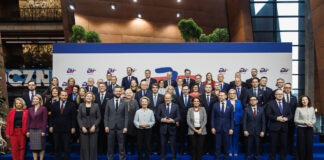 Rozwój OZE i atomu to gwarancja niezależności energetycznej Polski Spotkanie Premiera Donald Tusk oraz członków Rady Ministrów z Kolegium Komisarzy UE w Gdańsku, fot. KPRM