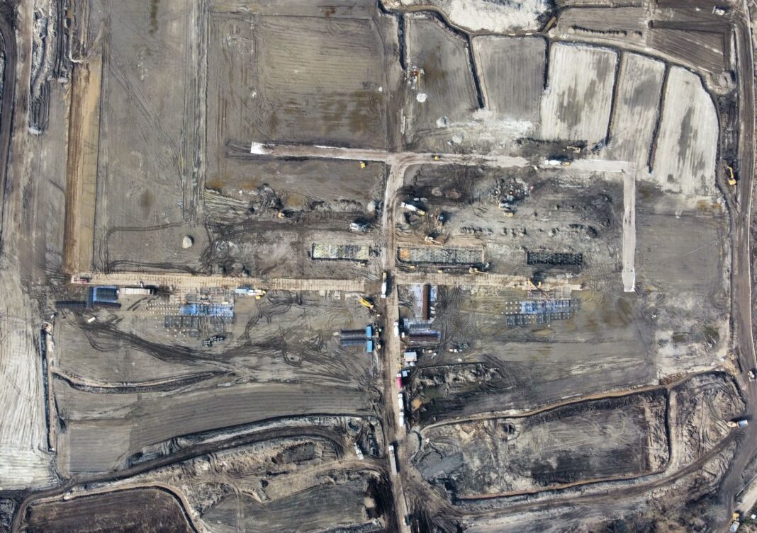 Budowa fabryki Windar Renovables na Ostrowie Grabowskim w Porcie Szczecin, fot. Industria