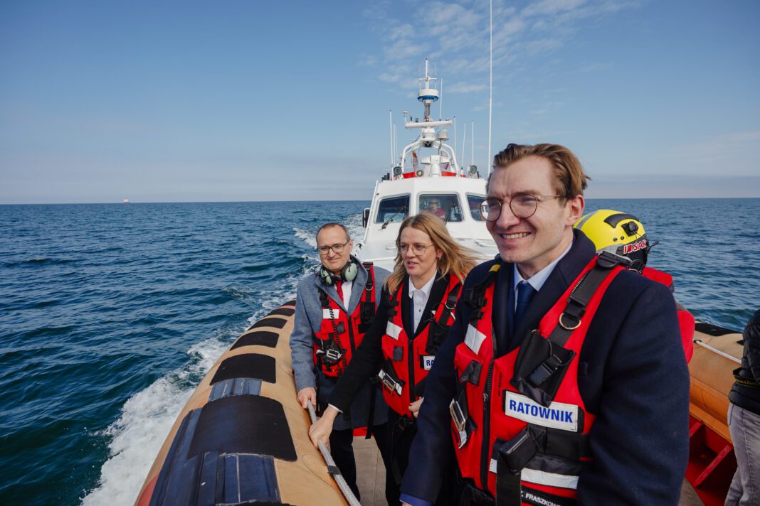 31 marca w Łebie ogłoszono podpisanie umowy na dofinansowanie przebudowy portu w ramach Krajowego Planu Odbudowy, fot. MFiPR