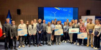 Studenci PW wyróżnieni za technologię wykorzystującą energię fal i morskie farmy wiatrowe Koło Naukowe Energetyków z nagrodą w konkursie MEWy 2025, fot. Politechnika Warszawska