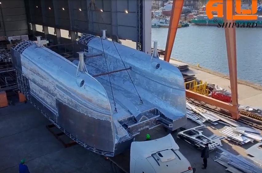 Statki CTV serii MK5 w stoczni, fot. FRS Windcat Poland