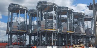 PGE i Ørsted: Produkcja elementów fundamentów dla Baltica 2 będzie realizowana w Polsce Podwieszane platformy wewnętrzne, fot. Smulders