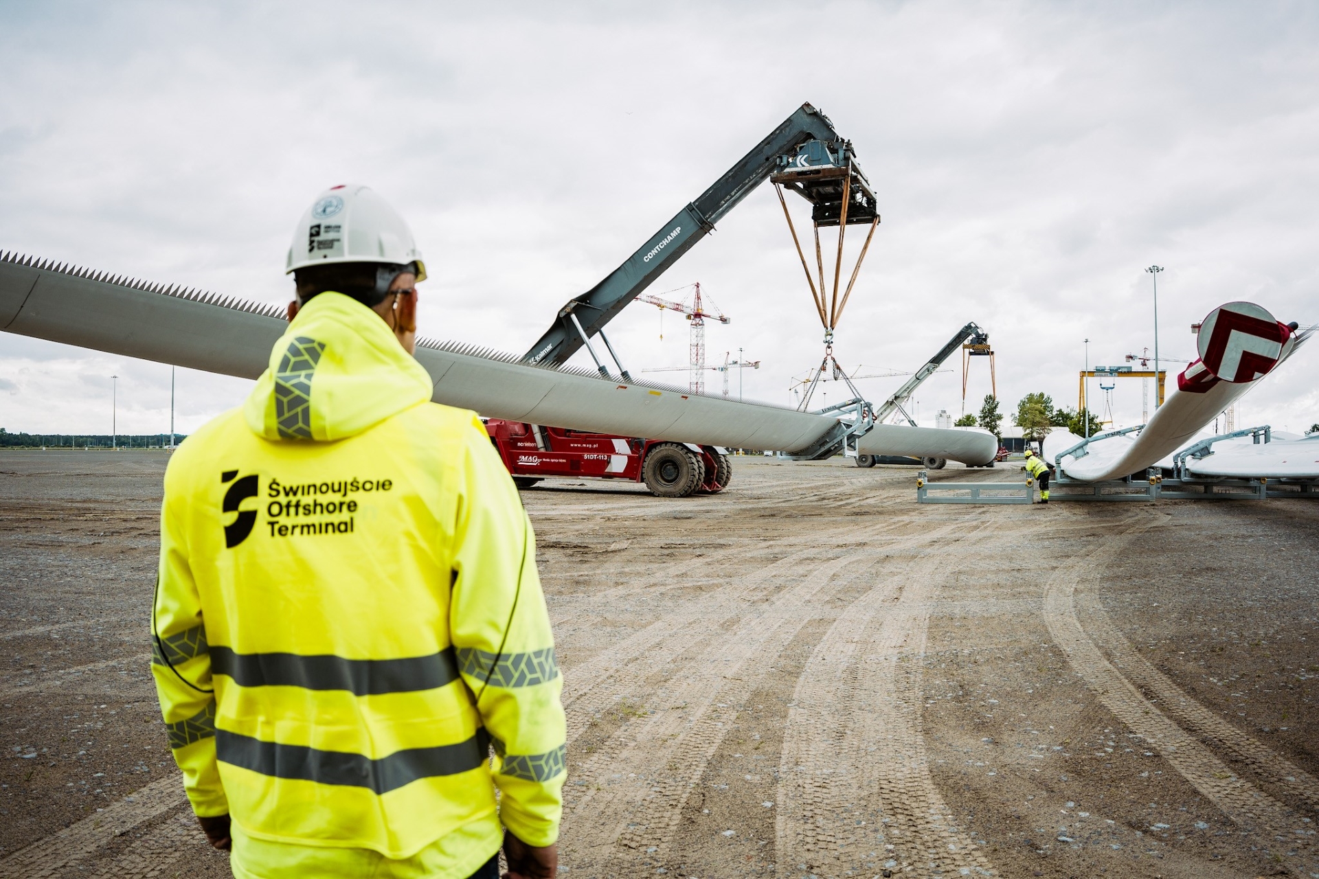 Terminal instalacyjny w Świnoujściu oficjalnie uruchomiony. Jest pierwszy kontrakt