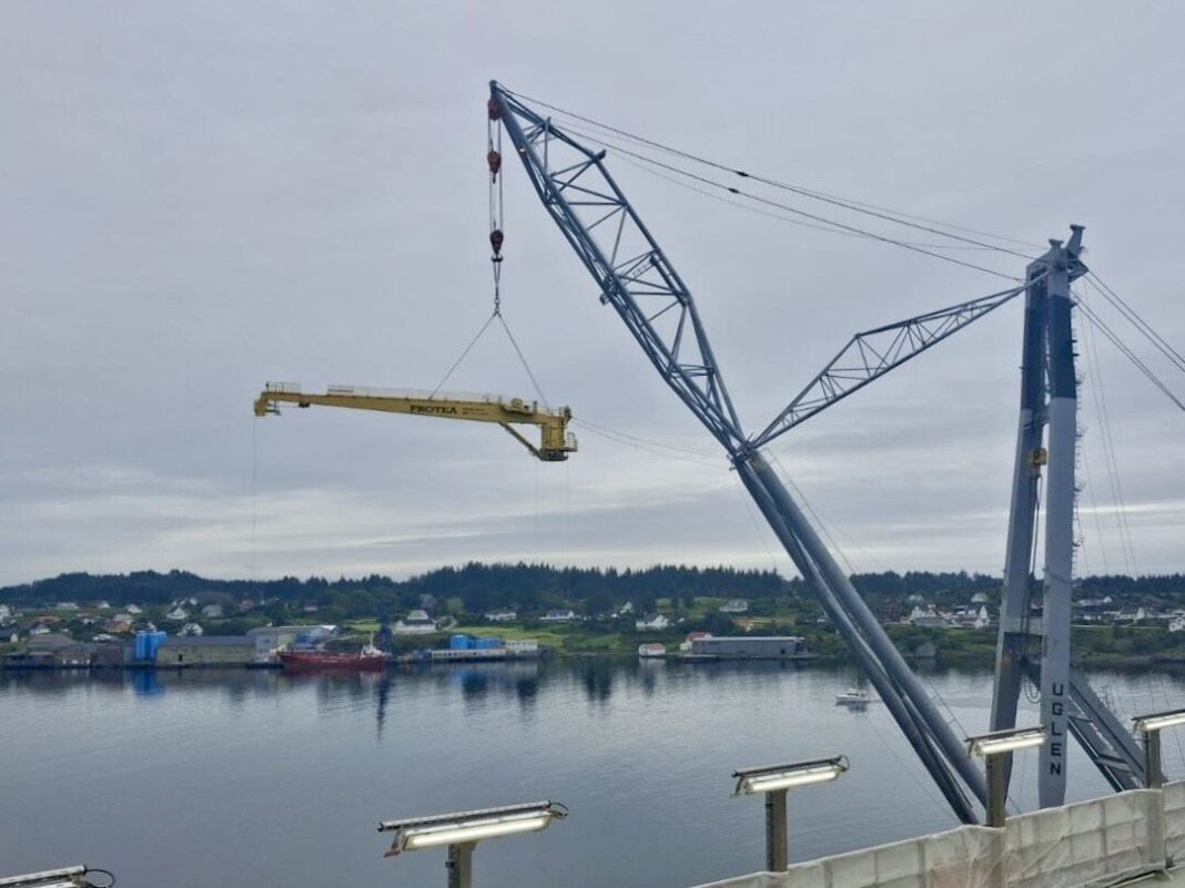 Protea's crane was assembled in a single lift at the Westcon shipyard in Haugesund, Norway, fot. Protea