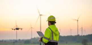 Kadry dla energetyki. Polenergia objęła patronat nad kierunkiem Inżynieria Środowiska na Politechnice Warszawskiej Energetyka wiatrowa, fot. Adobestock