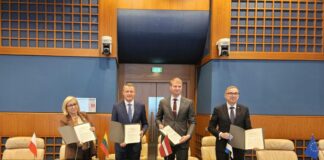 Kraje bałtyckie jednoczą siły. Historyczne memorandum o ochronie infrastruktury energetycznej Morza Bałtyckiego Na zdjęciu: Ministra klimatu i środowiska Paulina Hennig- Kloska, Minister Energetyki Litwy Žygimantas Vaičiūnas, Minister Klimatu i Energii Kaspars Melnis i Minister Energii i Środowiska Republiki Estonii Andres Sutt, fot. MKiŚ