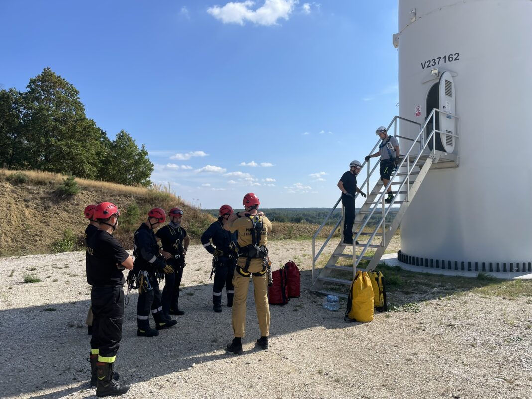 Szkolenie strażaków, fot. kpt. Wiktor Tutaj, KW PSP Kielce