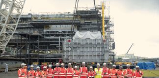 Baltica 2 z pierwszym transformatorem zamontowanym na stacji OSS. Trwa produkcja kluczowych elementów farmy Morskie stacje dla Baltica 2 nabierają kształtu, fot. PGE Baltica/Ørsted